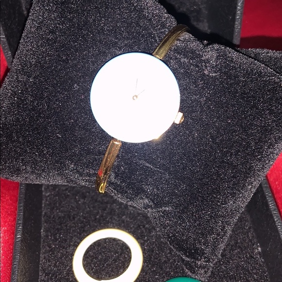 Gucci watch - Picture 3 of 8